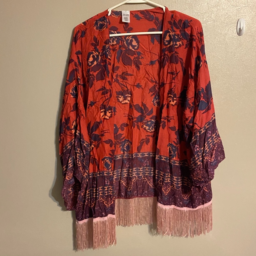Dress Barn Floral pink kimono